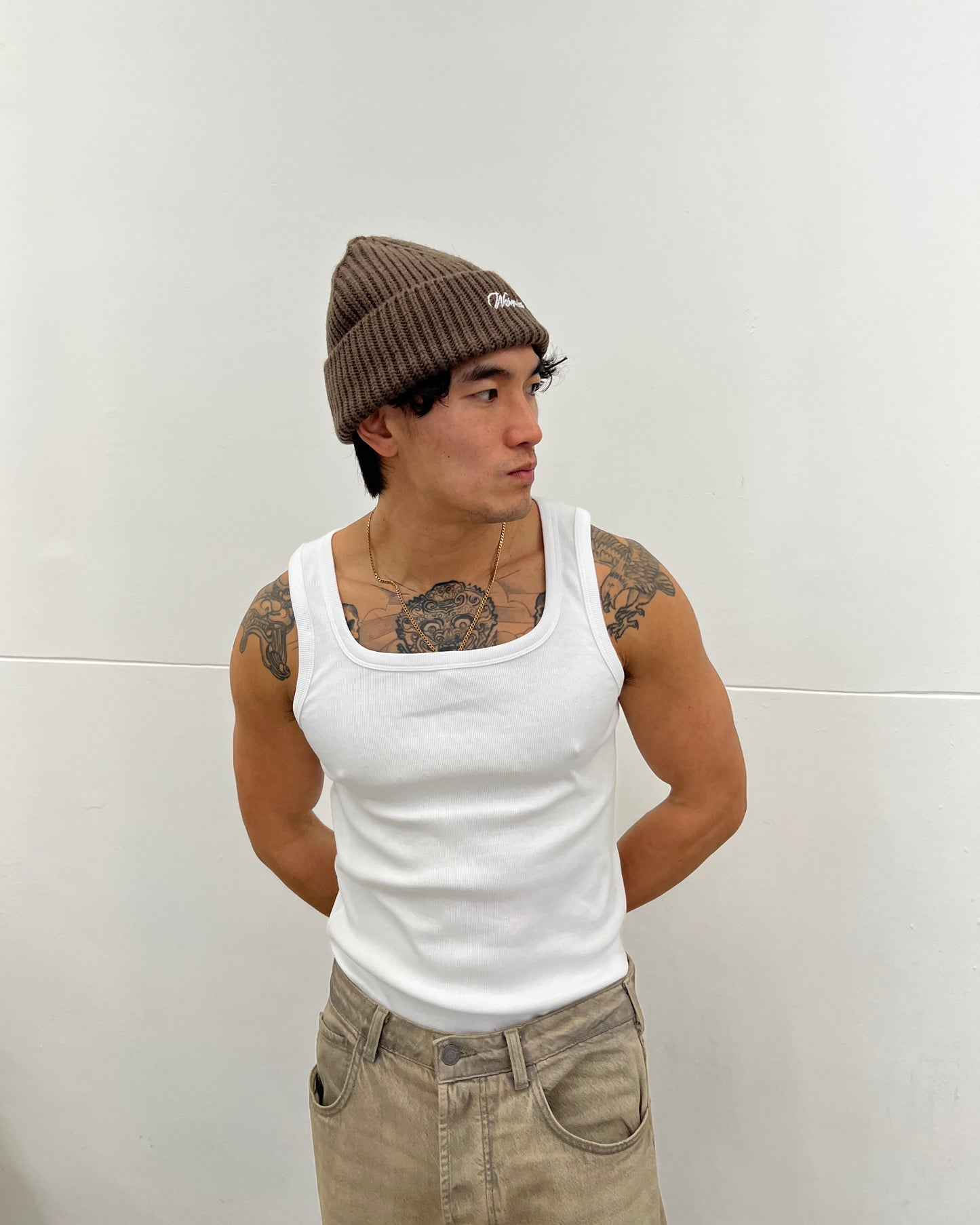 SIGNATURE LOGO WALNUT BEANIE